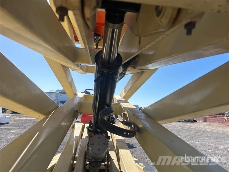 JLG 3246ES Electric Scissor Lift رافعات مقصية الشكل