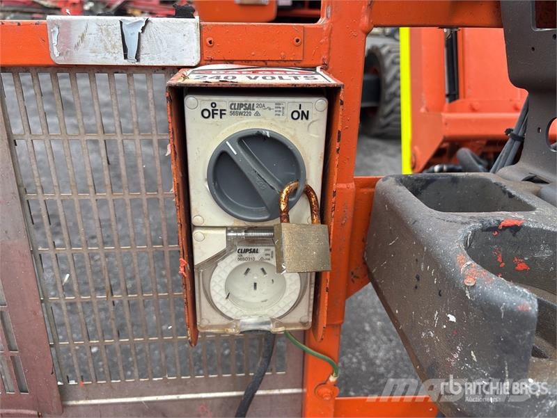 JLG 450AJ 2WD Diesel Articulating Boom Lift Articulated boom lifts
