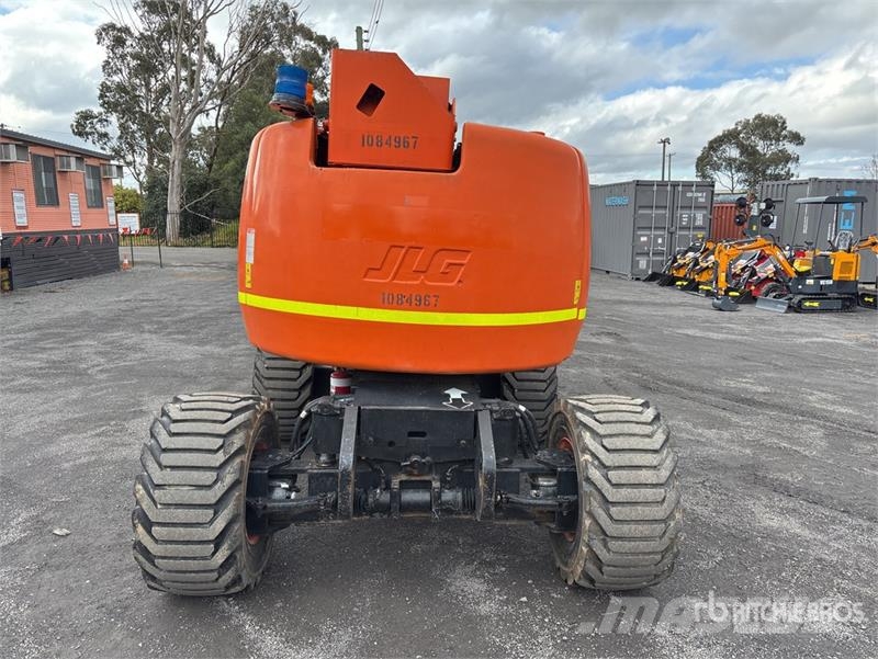 JLG 450AJ 2WD Diesel Articulating Boom Lift Articulated boom lifts