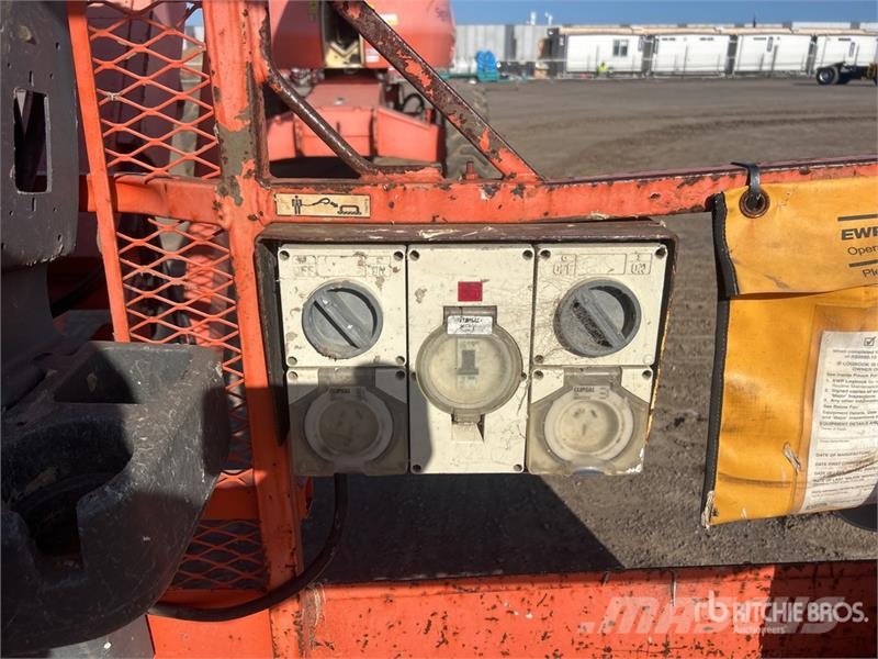 JLG 460SJ 4WD Diesel Telescopic Boom Lift Telescopic boom lifts