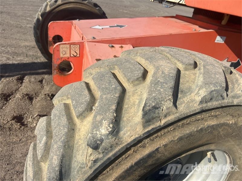 JLG 460SJ 4WD Diesel Telescopic Boom Lift Telescopic boom lifts