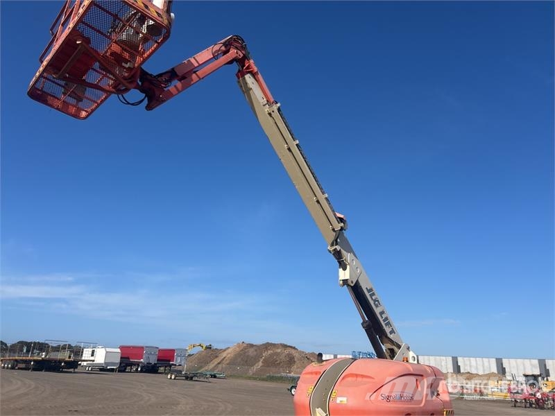 JLG 460SJ 4WD Diesel Telescopic Boom Lift Telescopic boom lifts