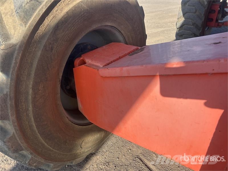 JLG 460SJ 4WD Diesel Telescopic Boom Lift Telescopic boom lifts