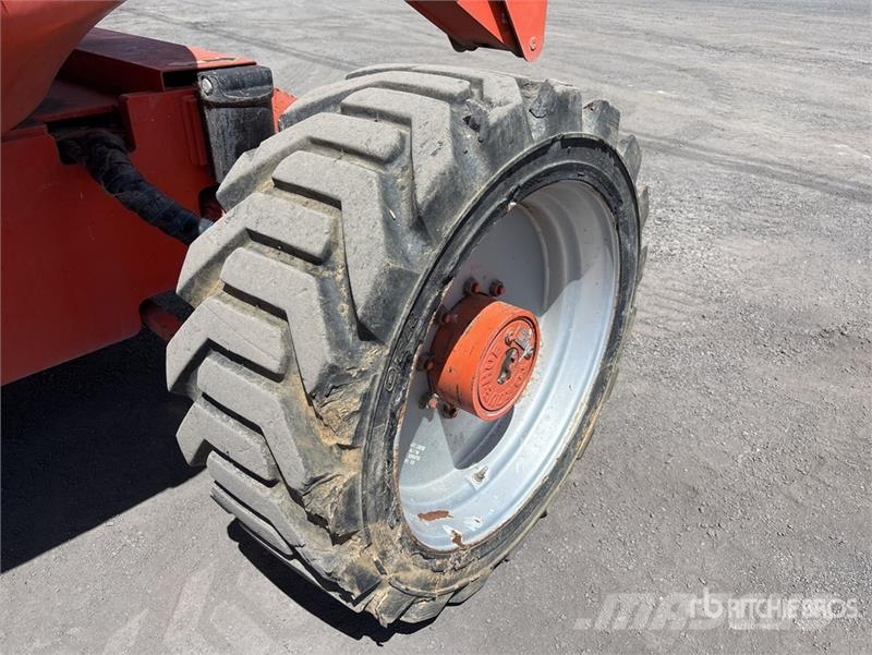JLG 600AJ 4WD Diesel Articulating Boom Lift Karos emelők