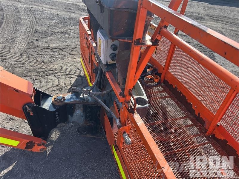 JLG 600AJ 4WD Diesel Articulating Boom Lift Gelenkteleskoparbeitsbühnen