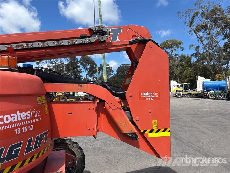 JLG 600AJ 4WD Diesel Articulating Boom Lift Karos emelők