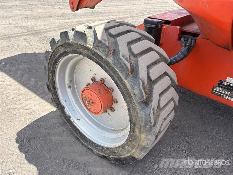 JLG 600AJ 4WD Diesel Articulating Boom Lift Karos emelők