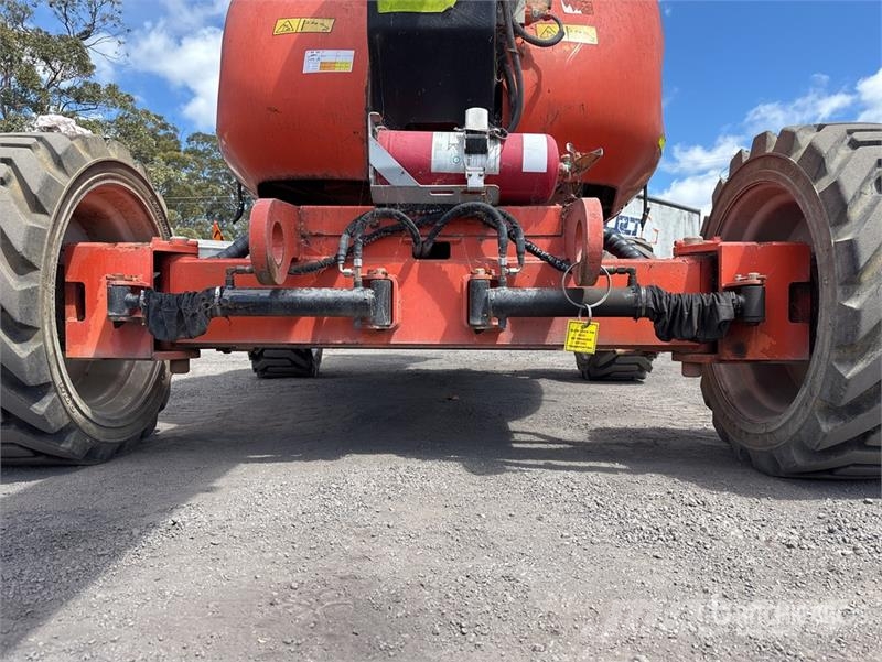 JLG 600AJ 4WD Diesel Articulating Boom Lift Karos emelők