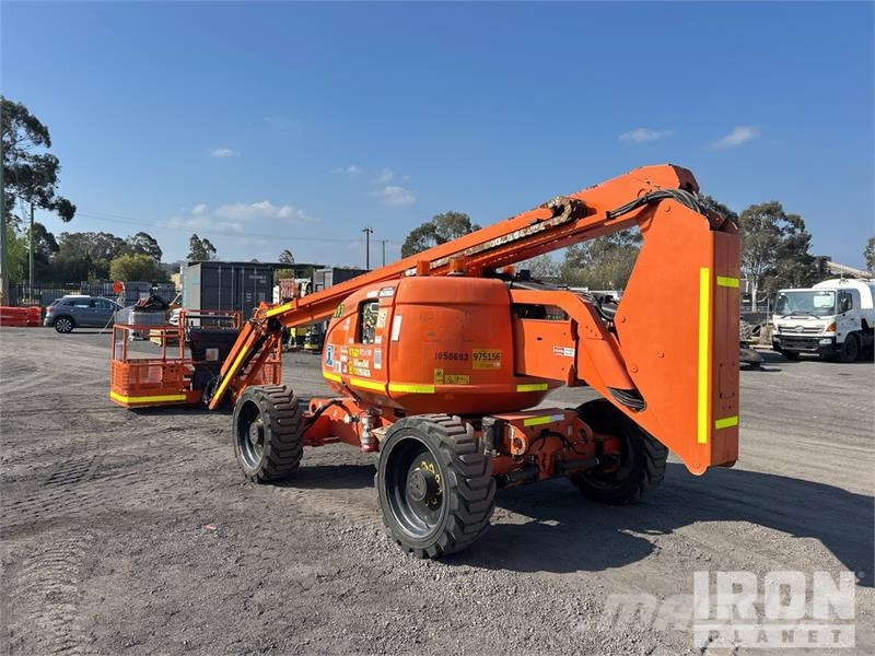 JLG 600AJ 4WD Diesel Articulating Boom Lift Gelenkteleskoparbeitsbühnen
