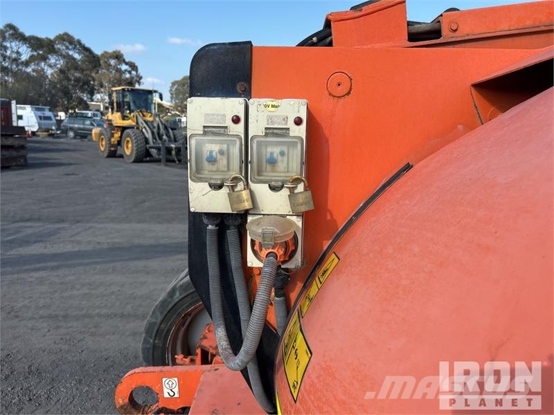 JLG 600AJ 4WD Diesel Articulating Boom Lift Gelenkteleskoparbeitsbühnen