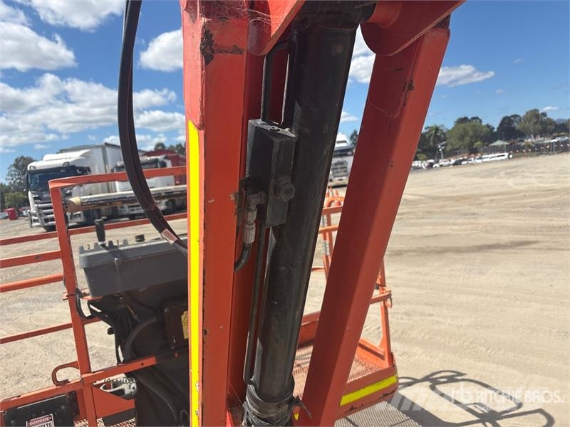 JLG 800 AJ 4WD Diesel Articulating Boom Lift Zglobne podizne platforme