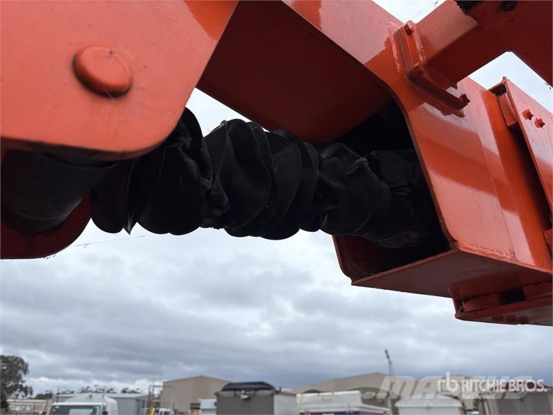 JLG 800 AJ 4WD Diesel Articulating Boom Lift Iseliikuvad poomtõstukid