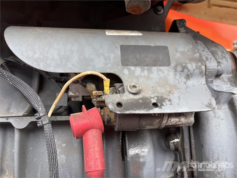 JLG 800 AJ 4WD Diesel Articulating Boom Lift Iseliikuvad poomtõstukid