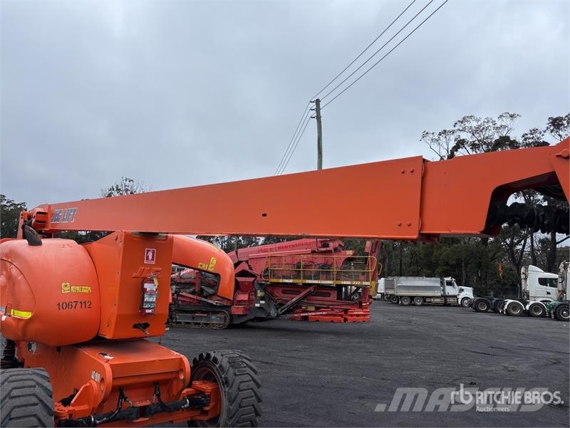 JLG 800 AJ 4WD Diesel Articulating Boom Lift Iseliikuvad poomtõstukid