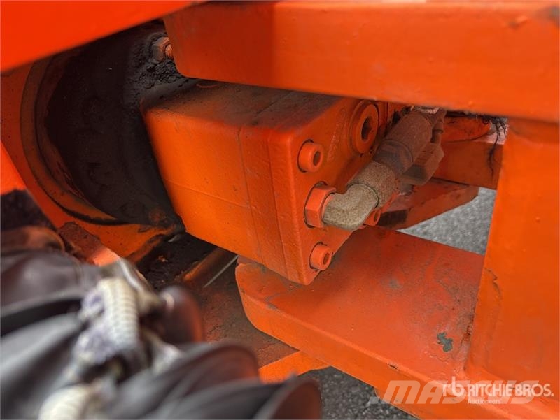 JLG 800 AJ 4WD Diesel Articulating Boom Lift Iseliikuvad poomtõstukid