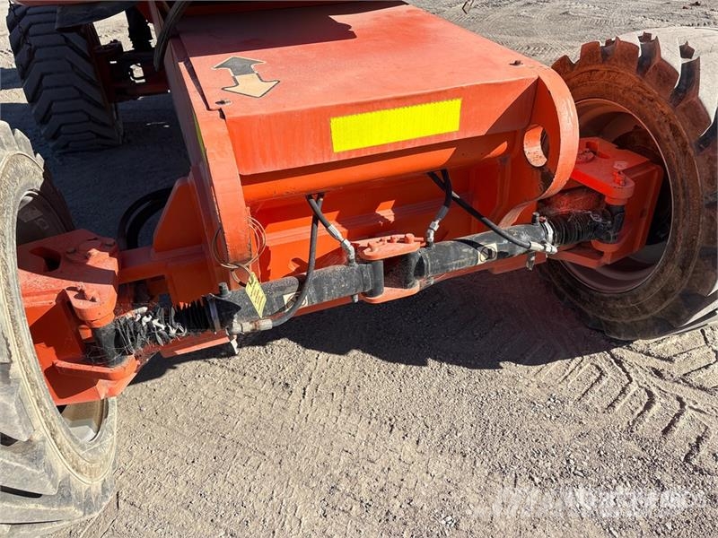 JLG 800 AJ 4WD Diesel Articulating Boom Lift 曲臂高空工作平台
