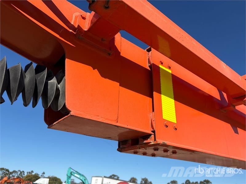 JLG 800 AJ 4WD Diesel Articulating Boom Lift 曲臂高空工作平台