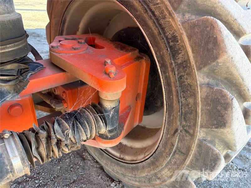 JLG 800 AJ 4WD Diesel Articulating Boom Lift 曲臂高空工作平台