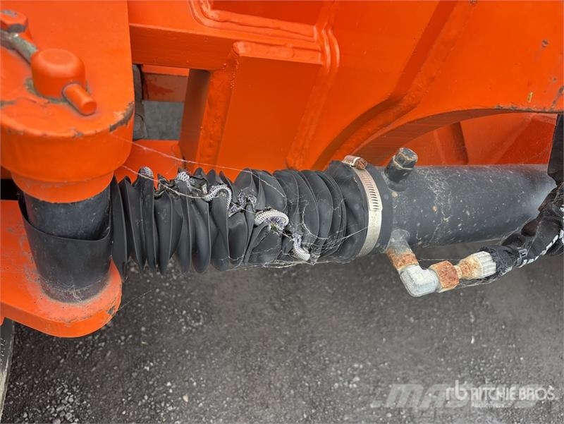 JLG 800 AJ 4WD Diesel Articulating Boom Lift Iseliikuvad poomtõstukid