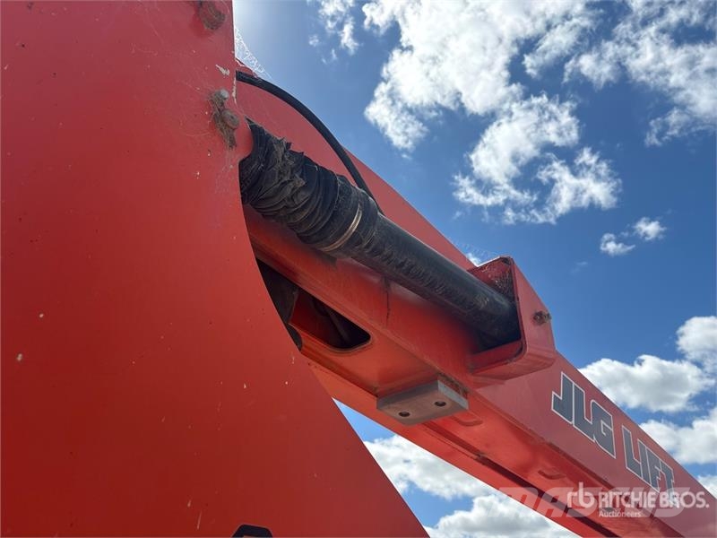 JLG 800 AJ 4WD Diesel Articulating Boom Lift Zglobne podizne platforme