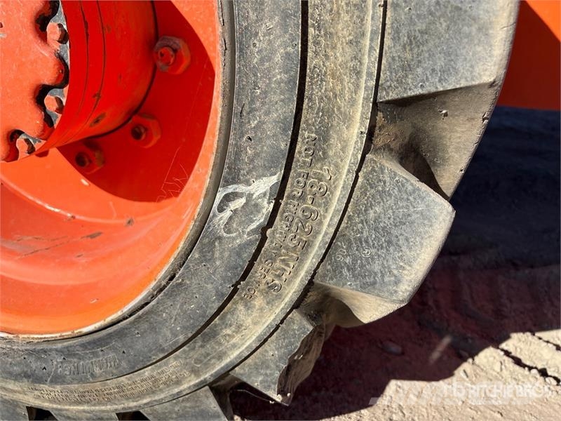 JLG 800 AJ 4WD Diesel Articulating Boom Lift 曲臂高空工作平台