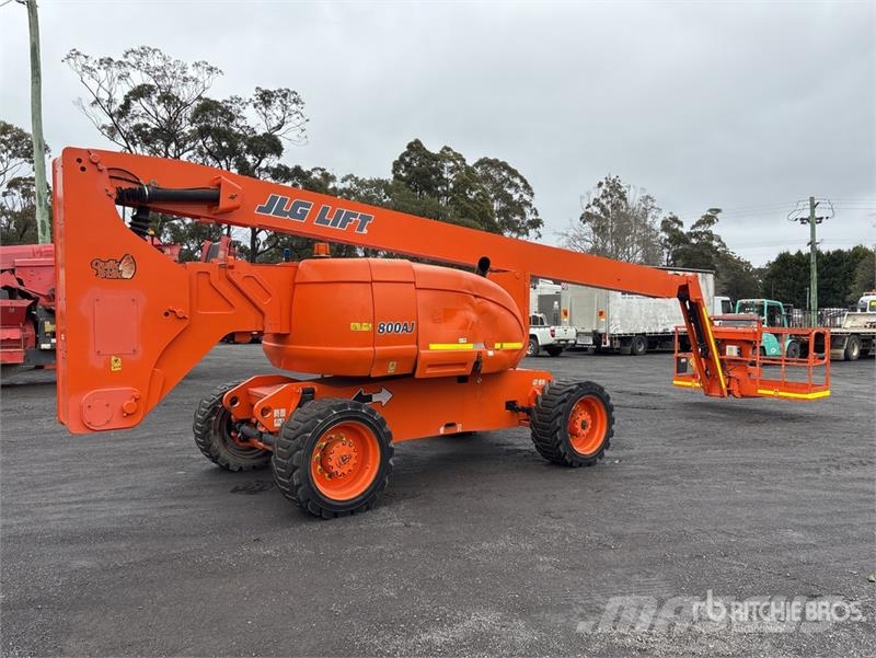 JLG 800 AJ 4WD Diesel Articulating Boom Lift Articulated boom lifts
