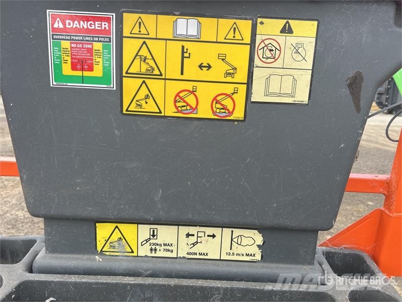 JLG H340AJ 4WD Diesel Articulating Boom Lift رافعات سلة مفصلية