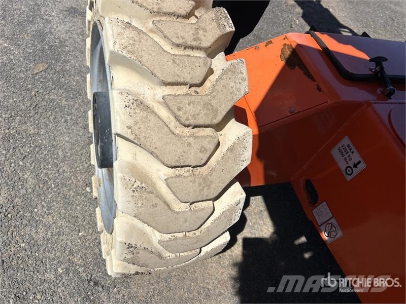 JLG H340AJ 4WD Diesel Articulating Boom Lift Колінчаті підйомники