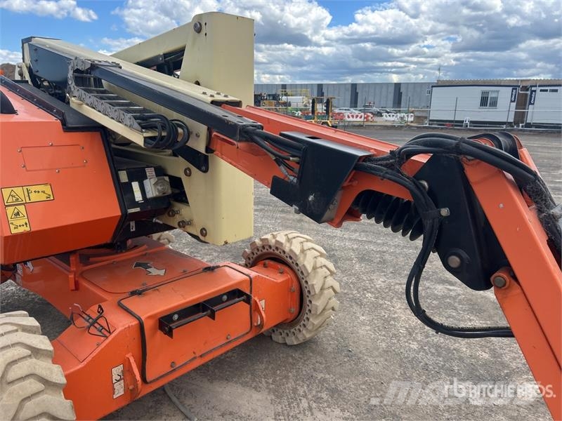 JLG H340AJ 4WD Diesel Articulating Boom Lift رافعات سلة مفصلية