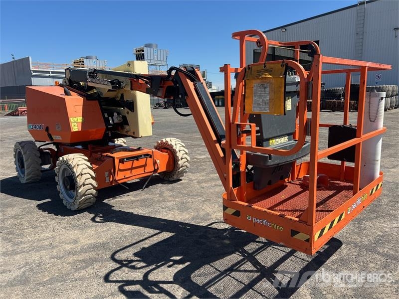 JLG H340AJ 4WD Diesel Articulating Boom Lift Колінчаті підйомники