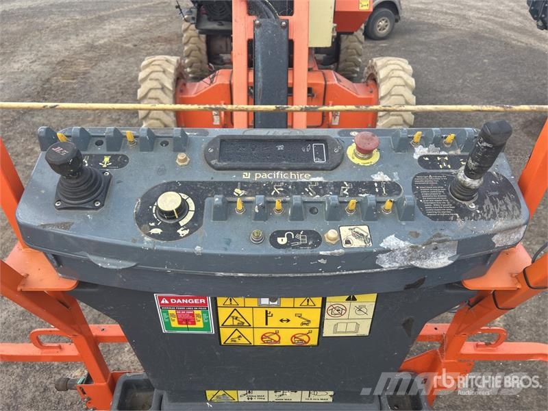 JLG H340AJ 4WD Diesel Articulating Boom Lift رافعات سلة مفصلية