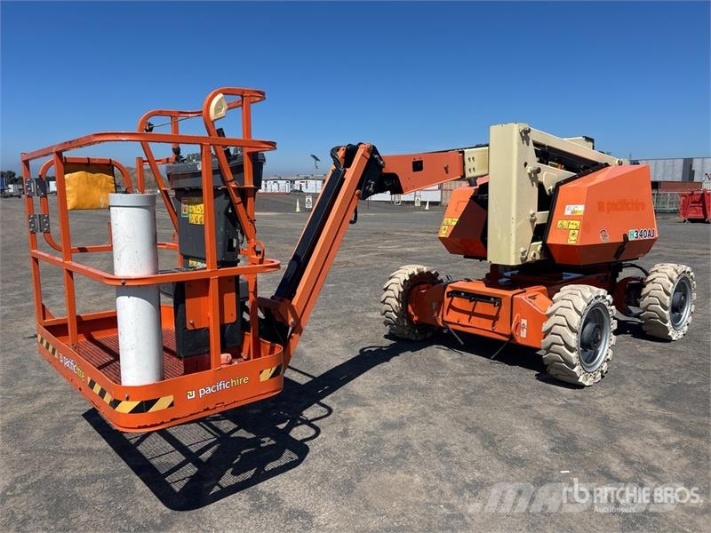 JLG H340AJ 4WD Diesel Articulating Boom Lift Колінчаті підйомники