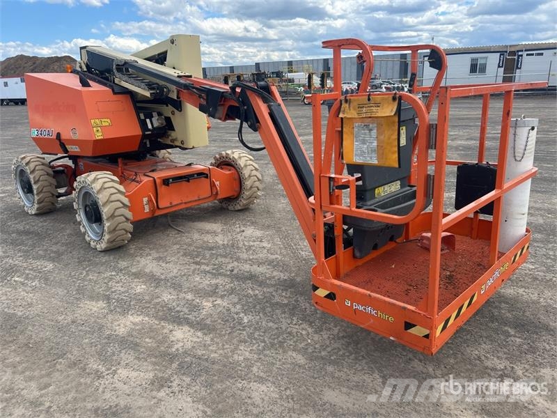 JLG H340AJ 4WD Diesel Articulating Boom Lift رافعات سلة مفصلية