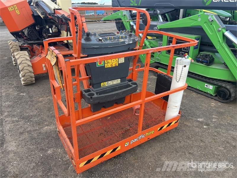 JLG H340AJ 4WD Diesel Articulating Boom Lift رافعات سلة مفصلية