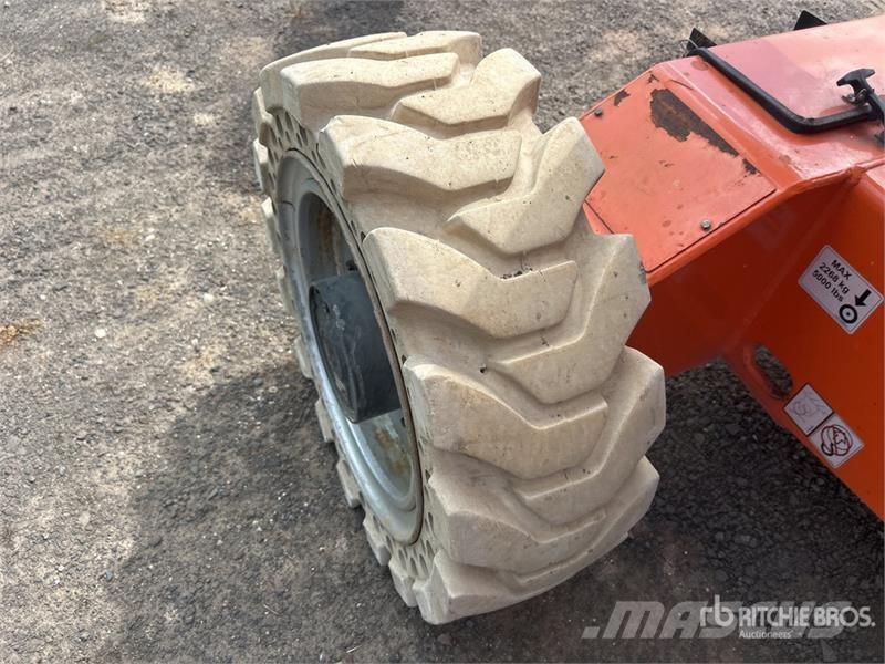JLG H340AJ 4WD Diesel Articulating Boom Lift رافعات سلة مفصلية