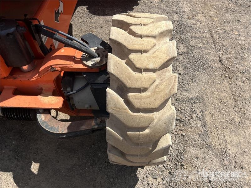 JLG H340AJ 4WD Diesel Articulating Boom Lift رافعات سلة مفصلية