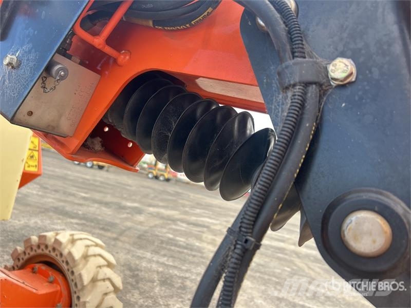 JLG H340AJ 4WD Diesel Articulating Boom Lift رافعات سلة مفصلية