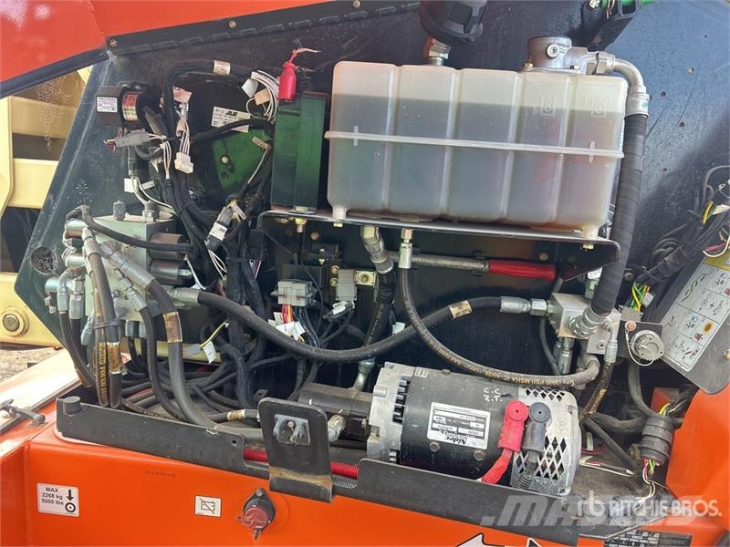JLG H340AJ 4WD Diesel Articulating Boom Lift رافعات سلة مفصلية