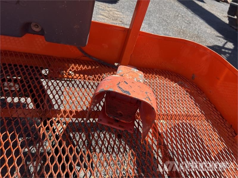JLG H340AJ 4WD Diesel Articulating Boom Lift Колінчаті підйомники