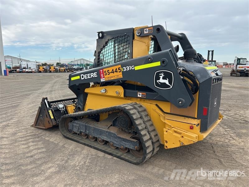 John Deere 331G Minicarregadeiras