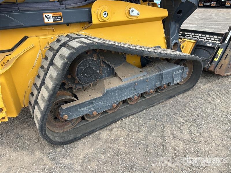 John Deere 331G Minicarregadeiras