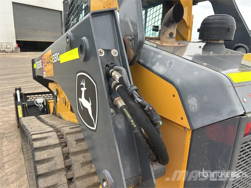 John Deere 331G Minicarregadeiras