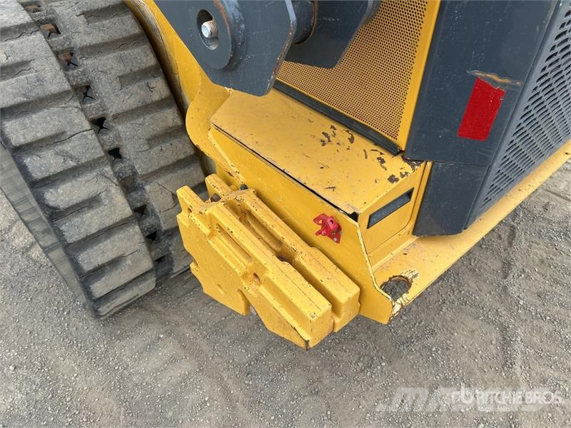 John Deere 331G Minicarregadeiras