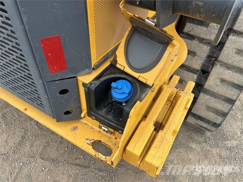 John Deere 331G Minicarregadeiras