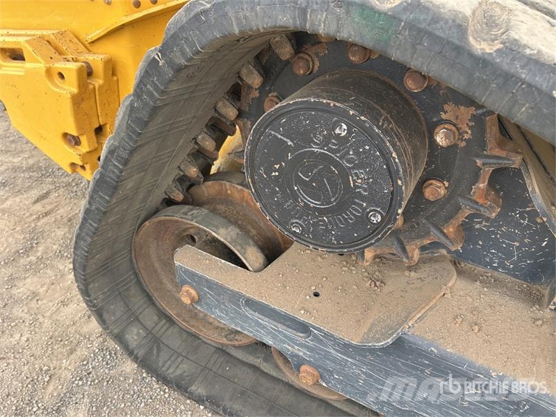 John Deere 331G Minicarregadeiras