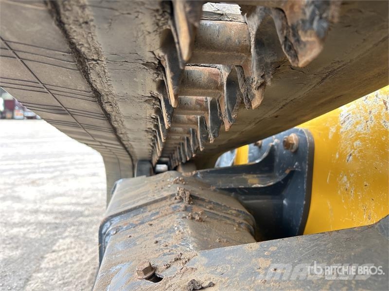 John Deere 331G Minicarregadeiras