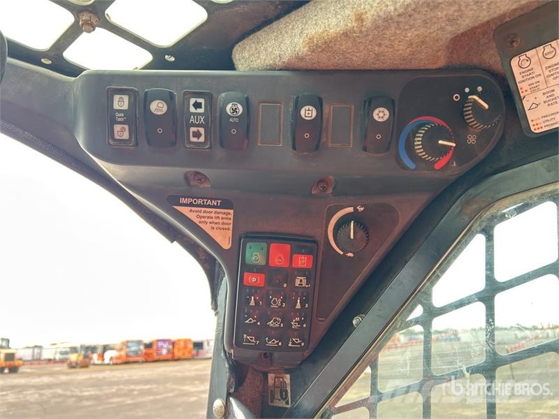John Deere 333G Minicarregadeiras