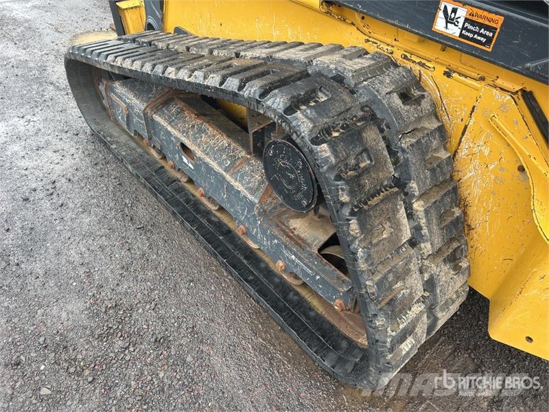 John Deere 333G Minicarregadeiras