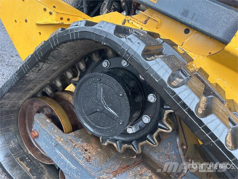 John Deere 333G Minicarregadeiras