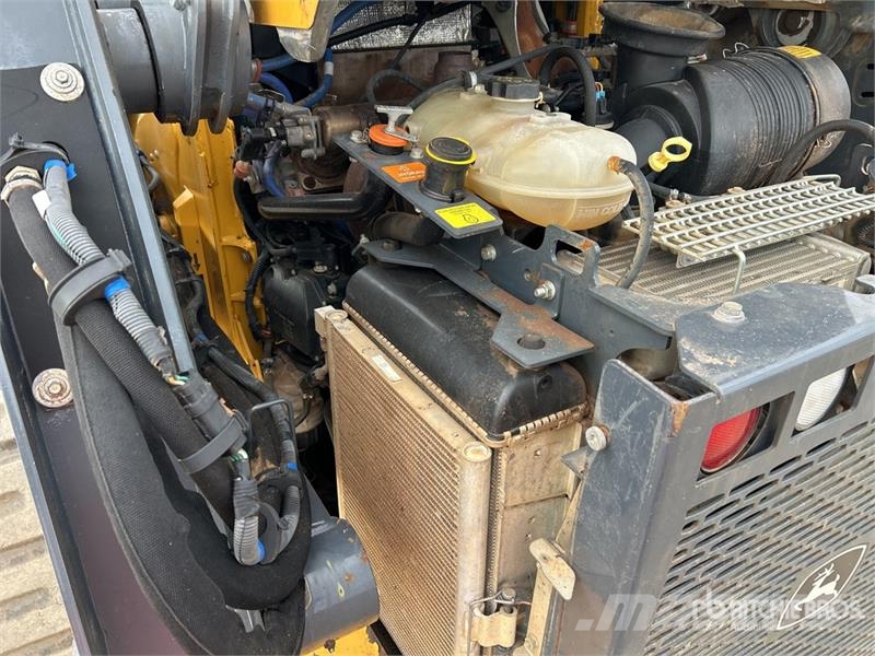John Deere 333G Minicarregadeiras